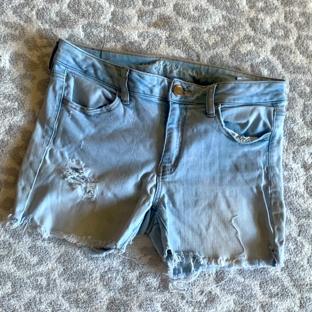 American Eagle light wash jean shorts